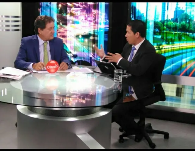 Jorge Rojas Orrillo en entrevista de televisión